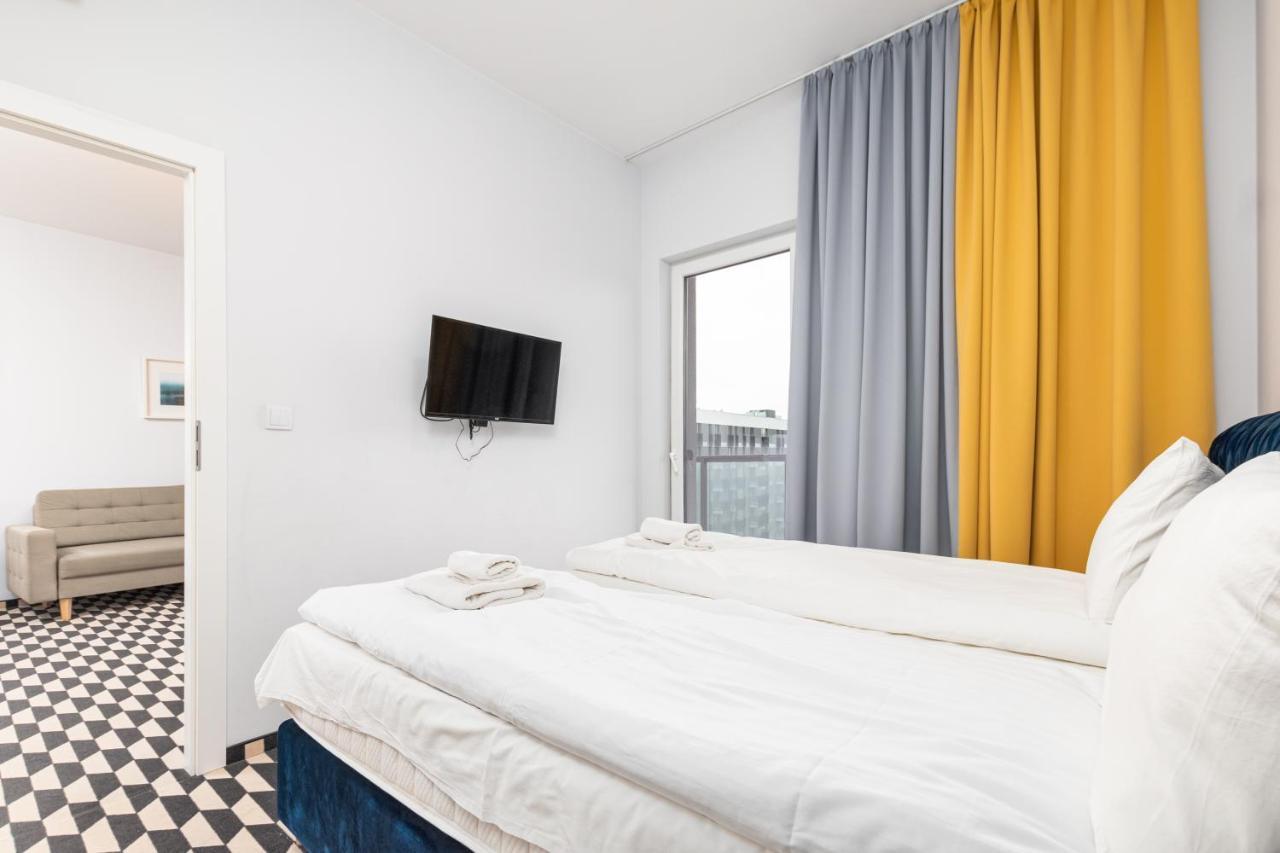 Prymasa Tysiaclecia 83A C - D By Homeprime Varsovia Exterior foto